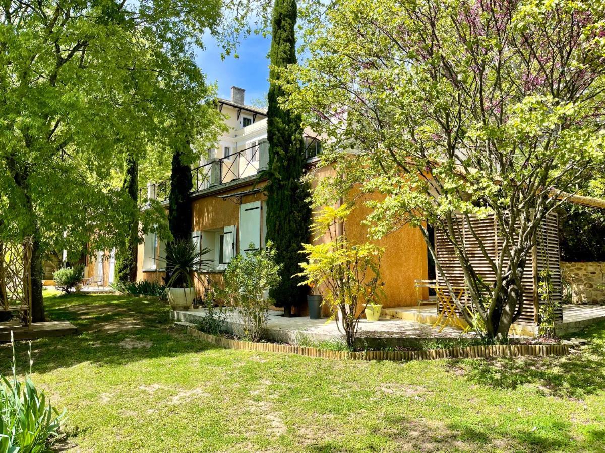 Сasa de vacaciones L'annexe Du Domaine De Brisset *